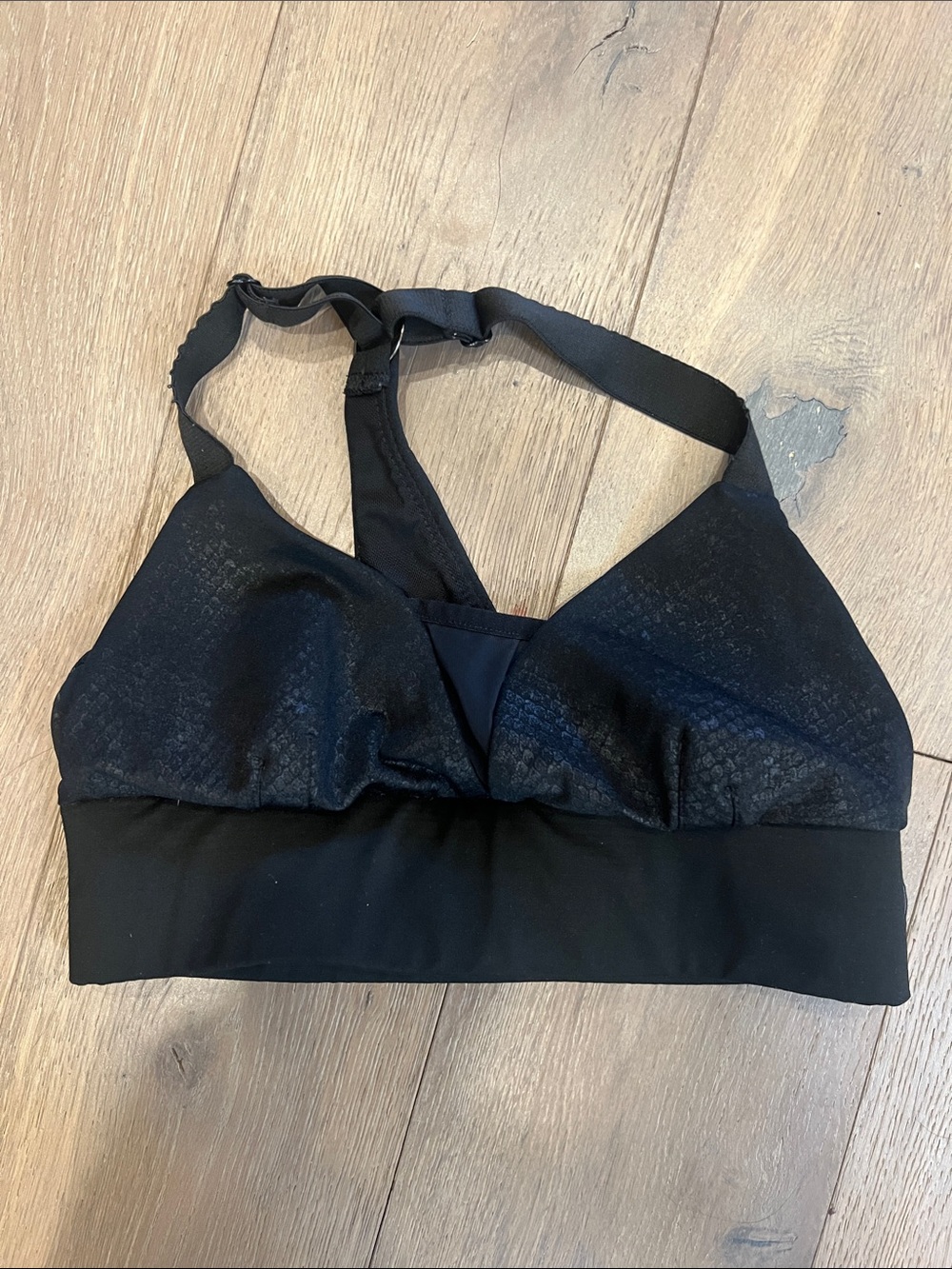 Michi flattering sports bra size Small
